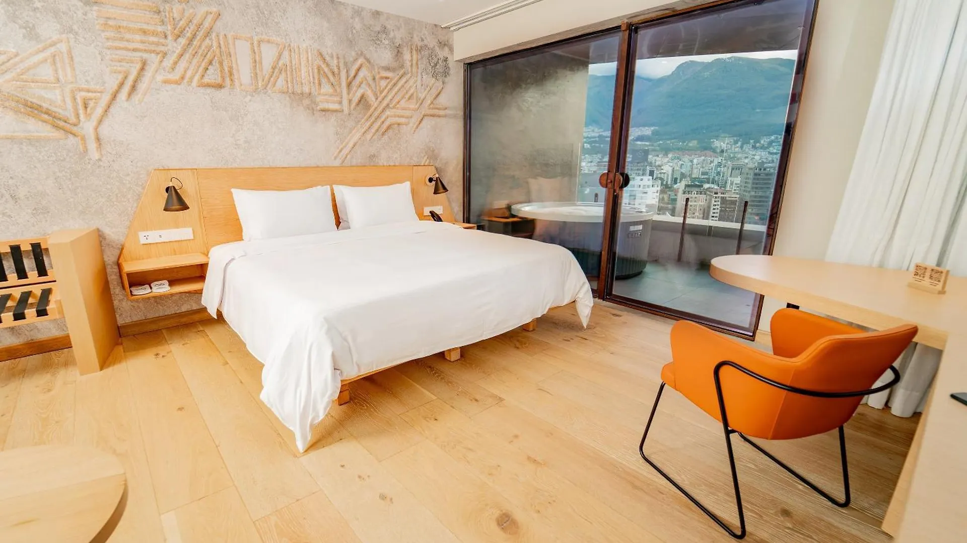 Go Quito Hotel 5*,